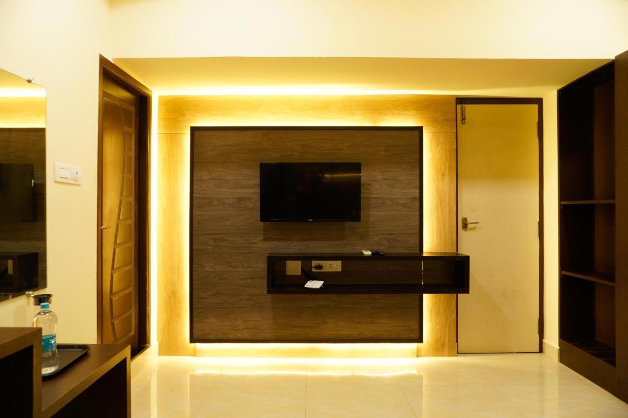 The Chiraag Hotel Chennai